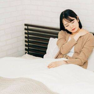 寝ながら手軽に疲労回復！「肩甲骨」を上手にほぐす「たった5回の夜ストレッチ」