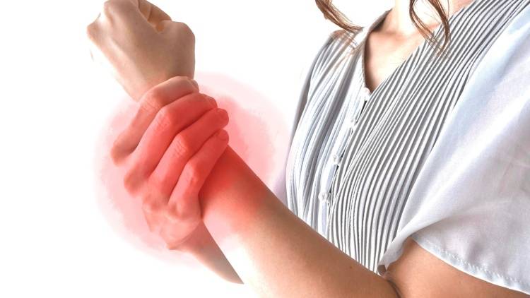 【手が悲鳴を上げてない?】スマホ7〜8時間使用が当たり前の人に。固まった指をほぐすストレッチ