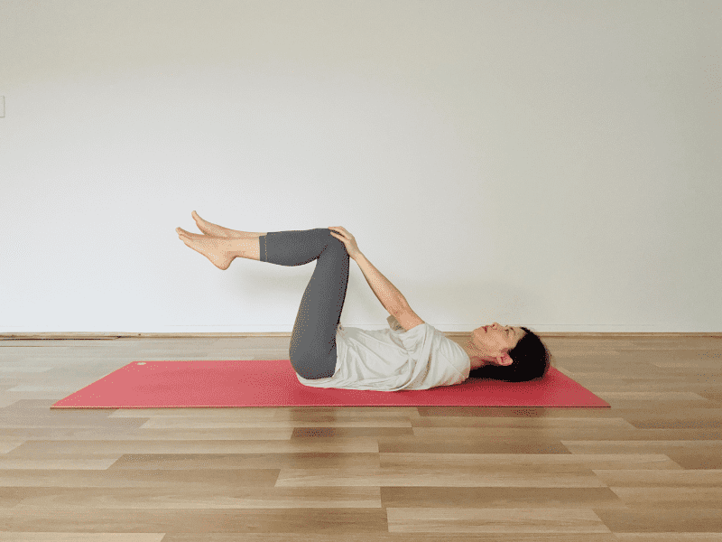 仰向けストレッチ