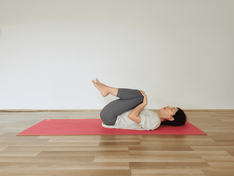 仰向けストレッチ