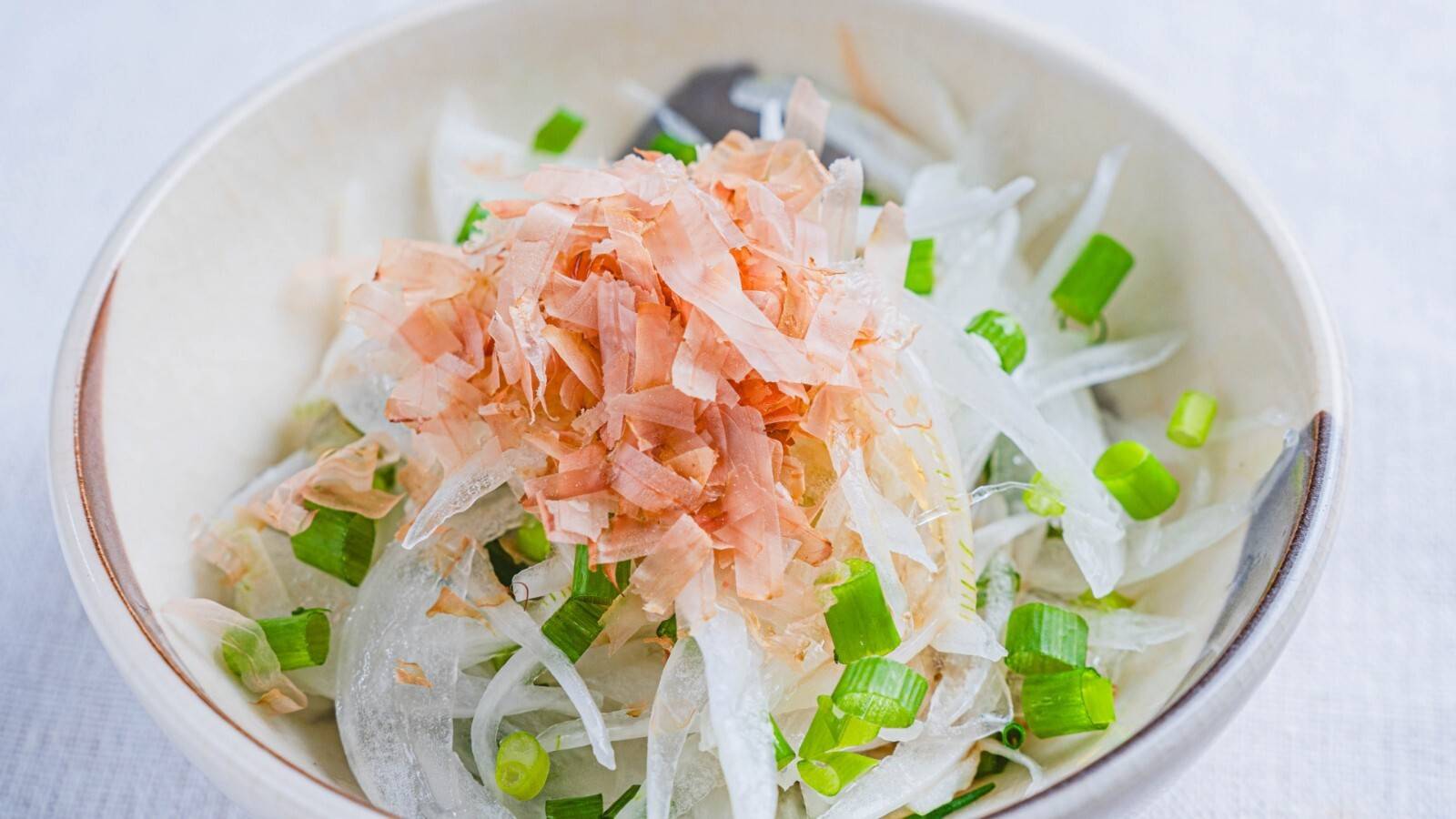 玉ねぎ入りのサラダ