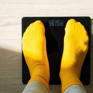 更年期に太りやすくなった人への処方箋 ｜「水を飲んでも太る」その理由と抜け出す方法