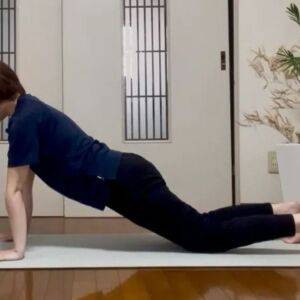 これだけやればOK【超初心者向け】姿勢が整いスタイルが良くなる「基本の体幹トレーニング」２選