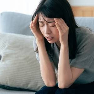 気圧の変化についていけない！頭痛に悩んだときに試したいストレッチ