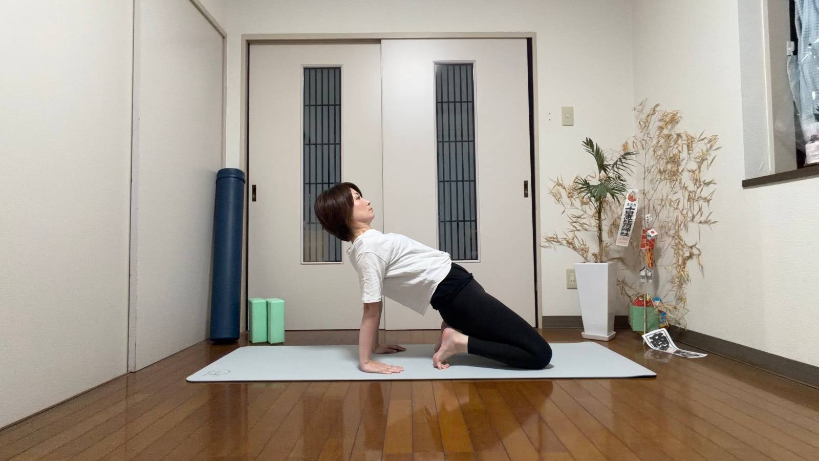 反り腰改善ストレッチ