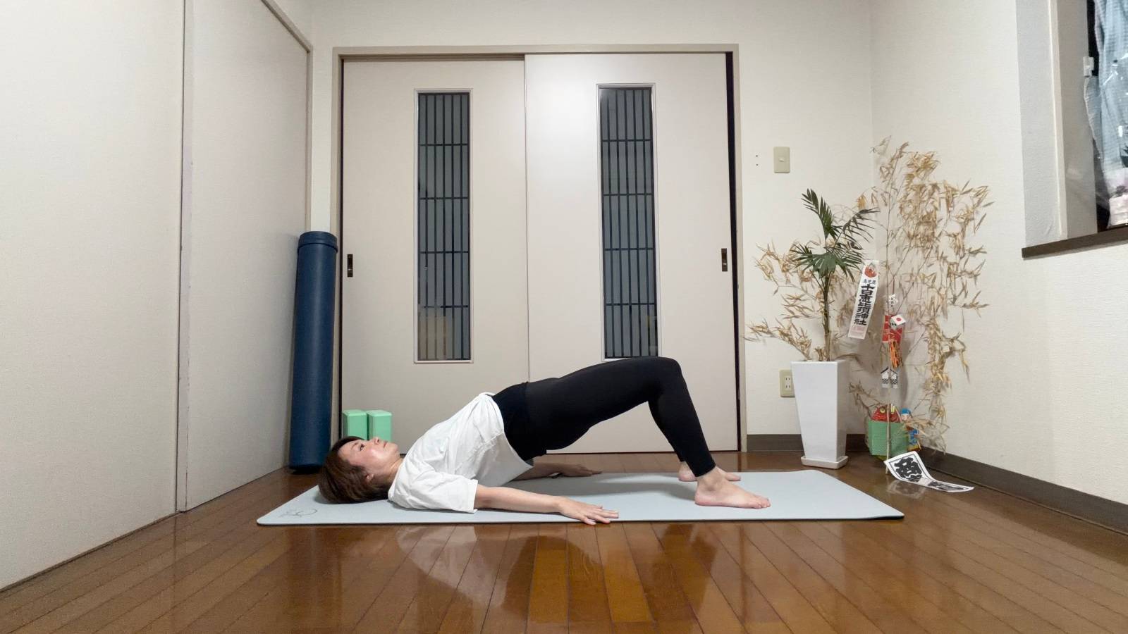 反り腰改善ストレッチ