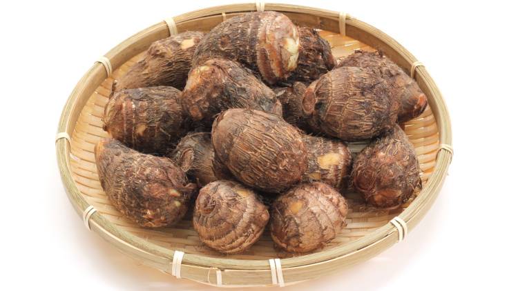「いつも皮むいてたわ…」里芋の食物繊維やミネラルを効率よく摂取する食べ方とは？｜管理栄養士が解説
