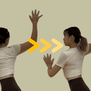 見た目もグッと良くなる！壁を使って胸を気持ちよく開く「巻き肩改善ストレッチ」