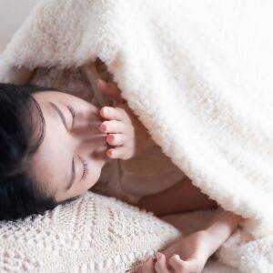 【実録】眠りが浅いのは首のせいかも？朝までぐっすり眠れるようになる〈首リリース〉