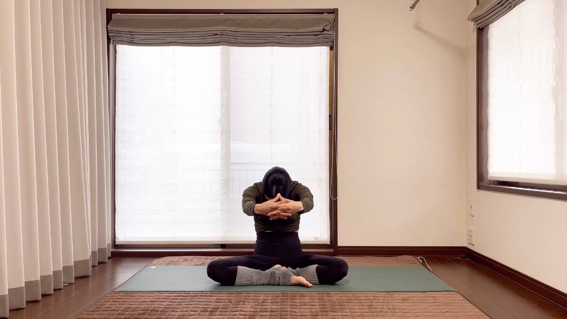 背中のストレッチ