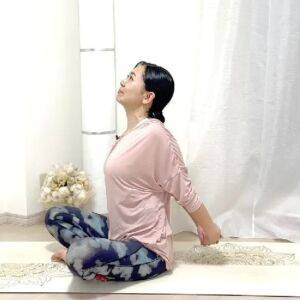 【首こりを何度も繰り返す原因】“こりの根本”ガチガチ僧帽筋と大胸筋をゆるめる基本ストレッチ