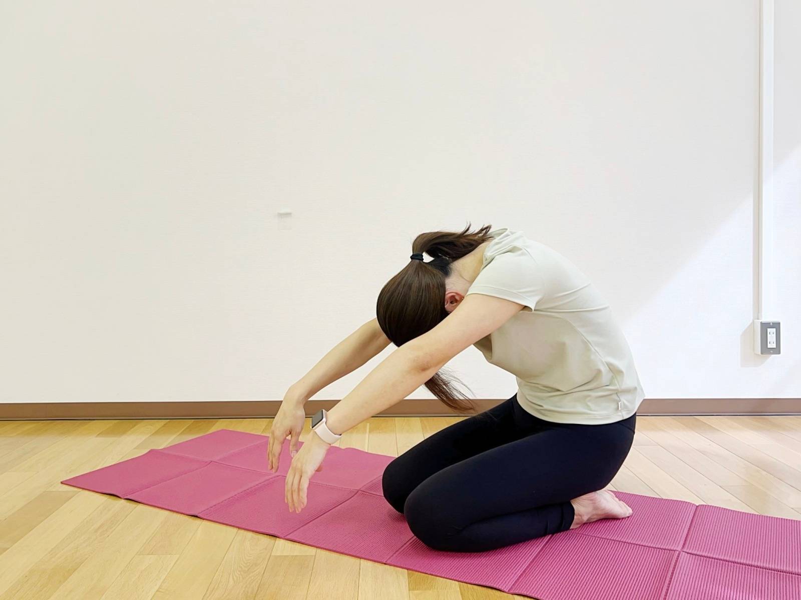 食べ過ぎた後のストレッチ④