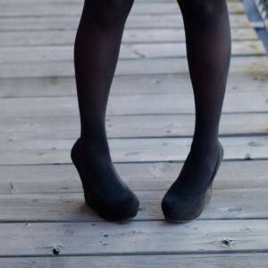 無意識に内股になってない？！膝下O脚・内股の人はそのクセが脚の形を変えている「スラッと伸びた脚の作る足首エクサ」