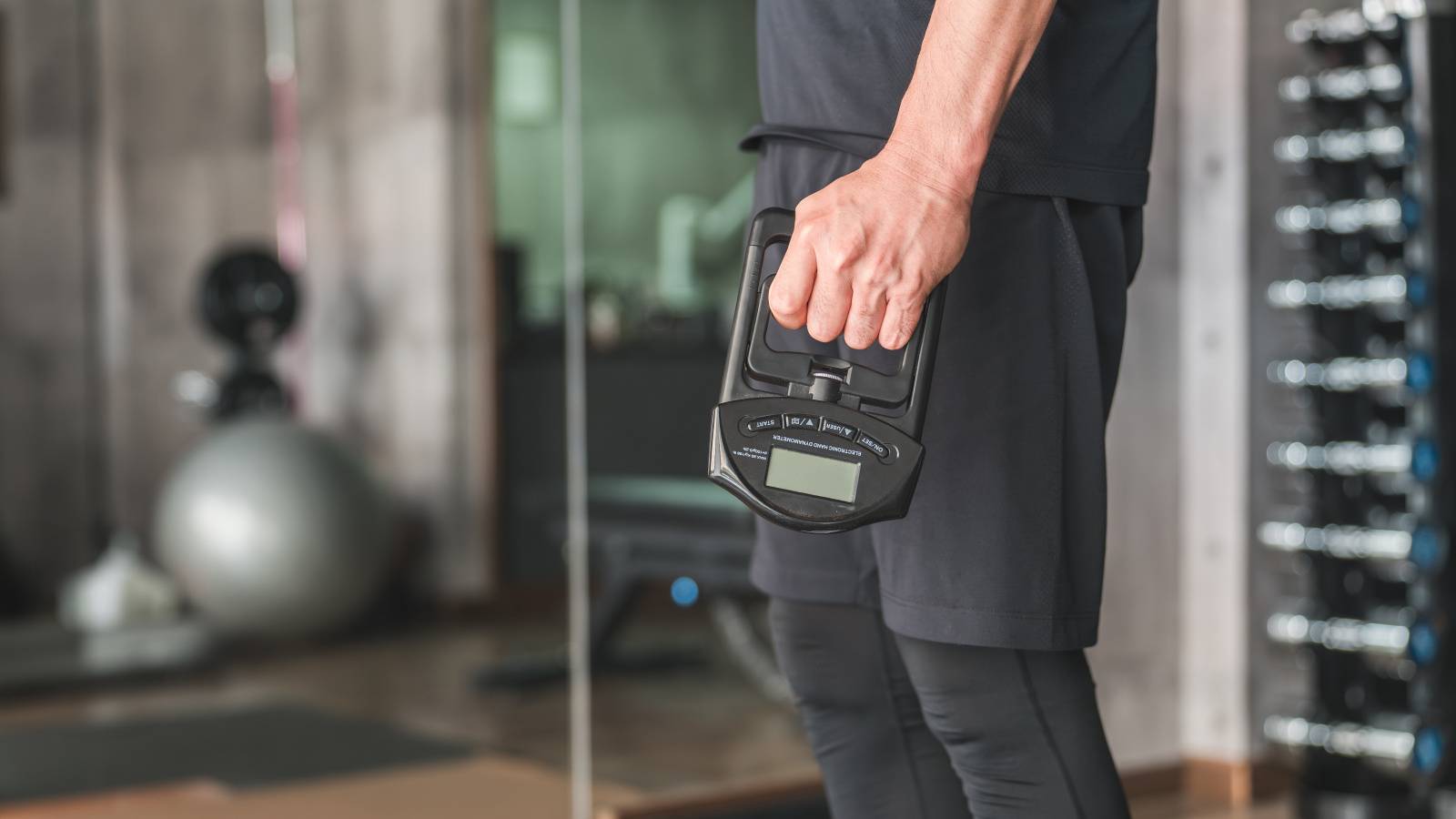 【50歳の時の握力が70歳の時点での健康を左右する可能性】最新研究が示す中年期の筋力と寿命の関係とは？