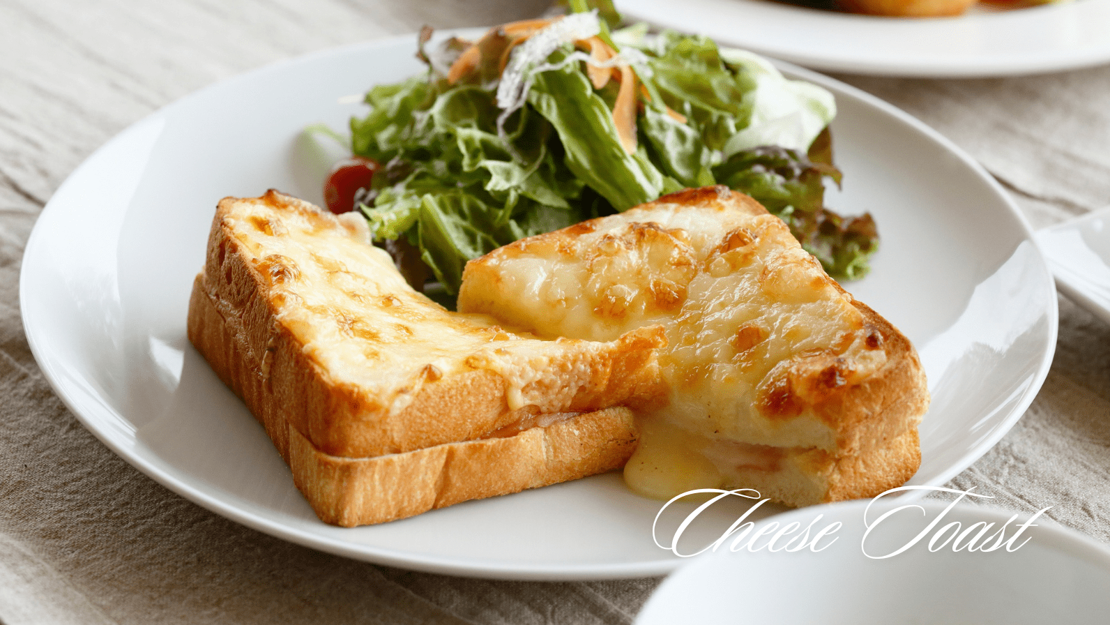 カルシウム不足を防ぐ！朝、トーストと組み合わせると良い食材とは？管理栄養士が解説