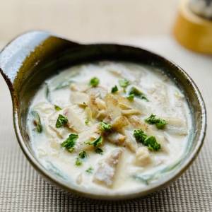 「さらし汁」にポリフェノールあり！栄養とうま味を逃さずいただく【ごぼうの豆乳スープ】