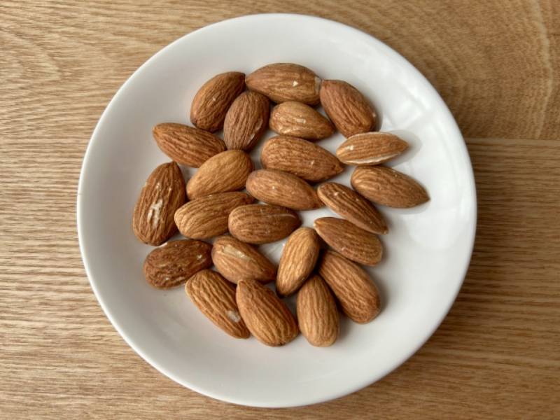 アーモンド