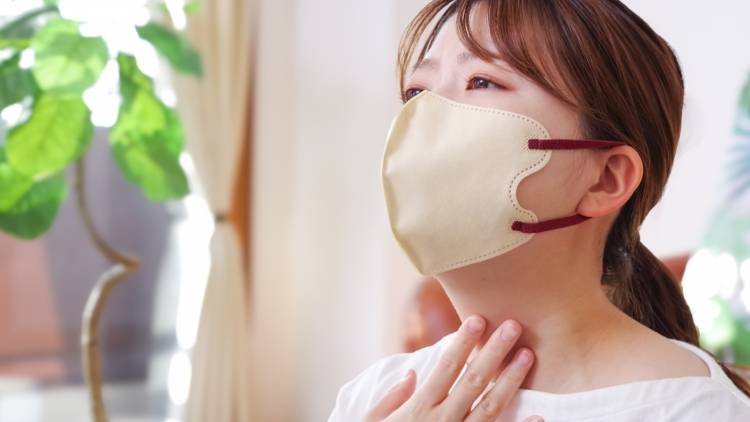 風邪をひきやすいのはなぜ？→“口呼吸”が原因かも！前かがみ姿勢が“口呼吸”を招く理由と免疫を守る鼻呼吸法