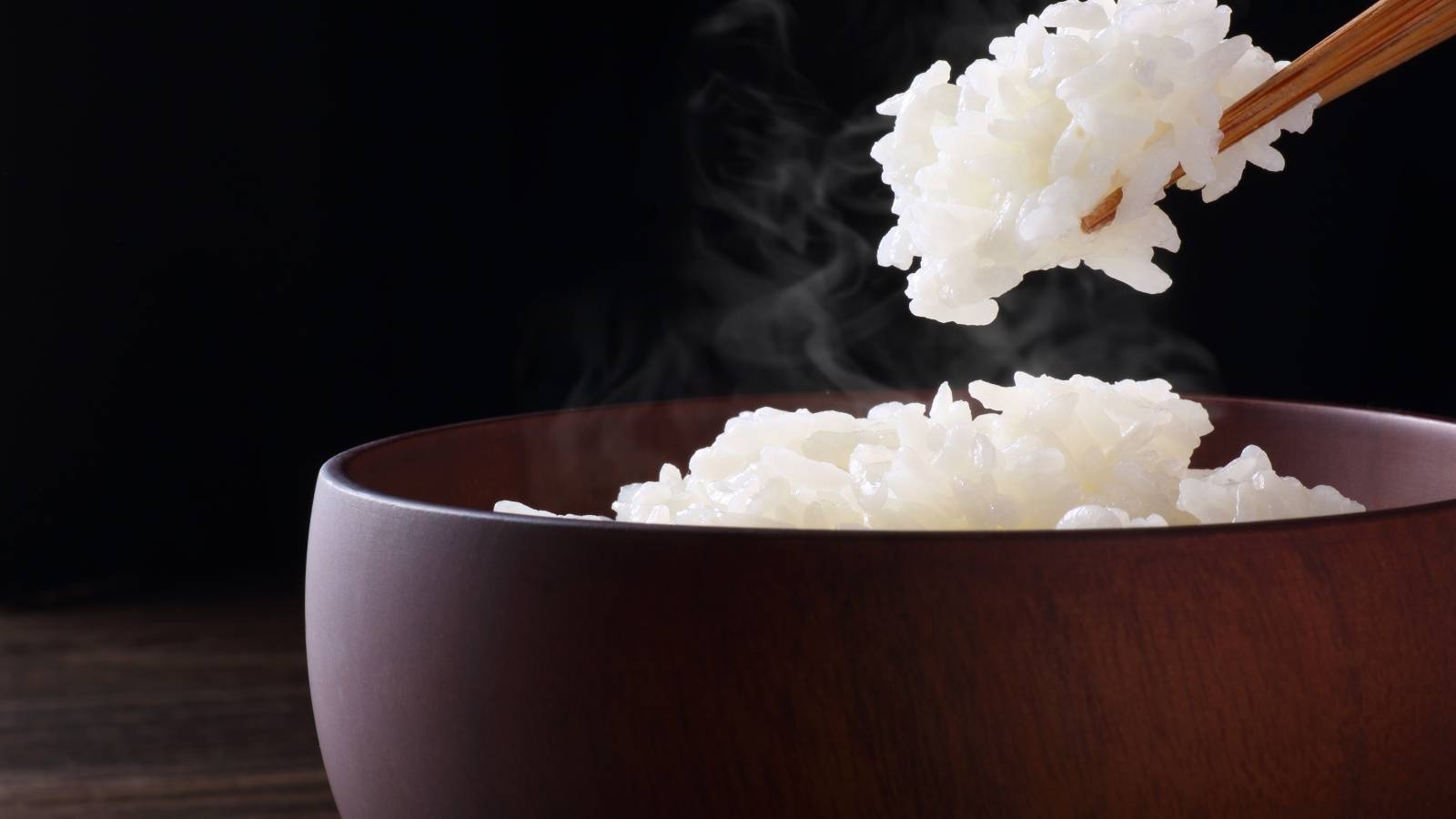 朝のごはんにオリーブオイルでひとたらしで“腸が動く”。オイルの力で便通サポート＆代謝アップ