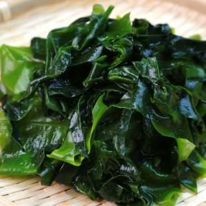 朝わかめを食べるだけ！みるみる痩せ腸に変わる「わかめ」の食べ方｜管理栄養士が解説