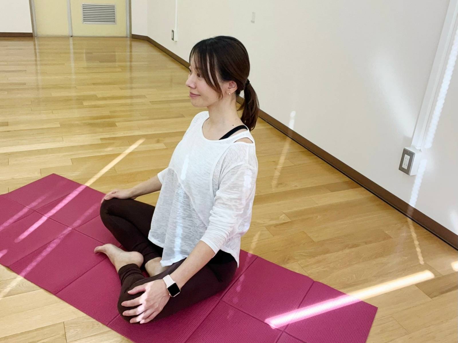 腰痛対策ストレッチ①