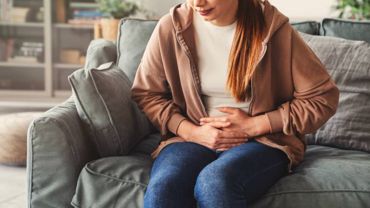 すぐお腹を下す・ガスがたまる…「過敏性腸症候群」40〜50代女性に急増するのはなぜ?医師が解説