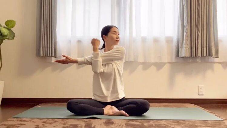 40代以降、関節が動かしづらいと感じたら。関節をゆるめて動きを取り戻す「サビとりストレッチ」