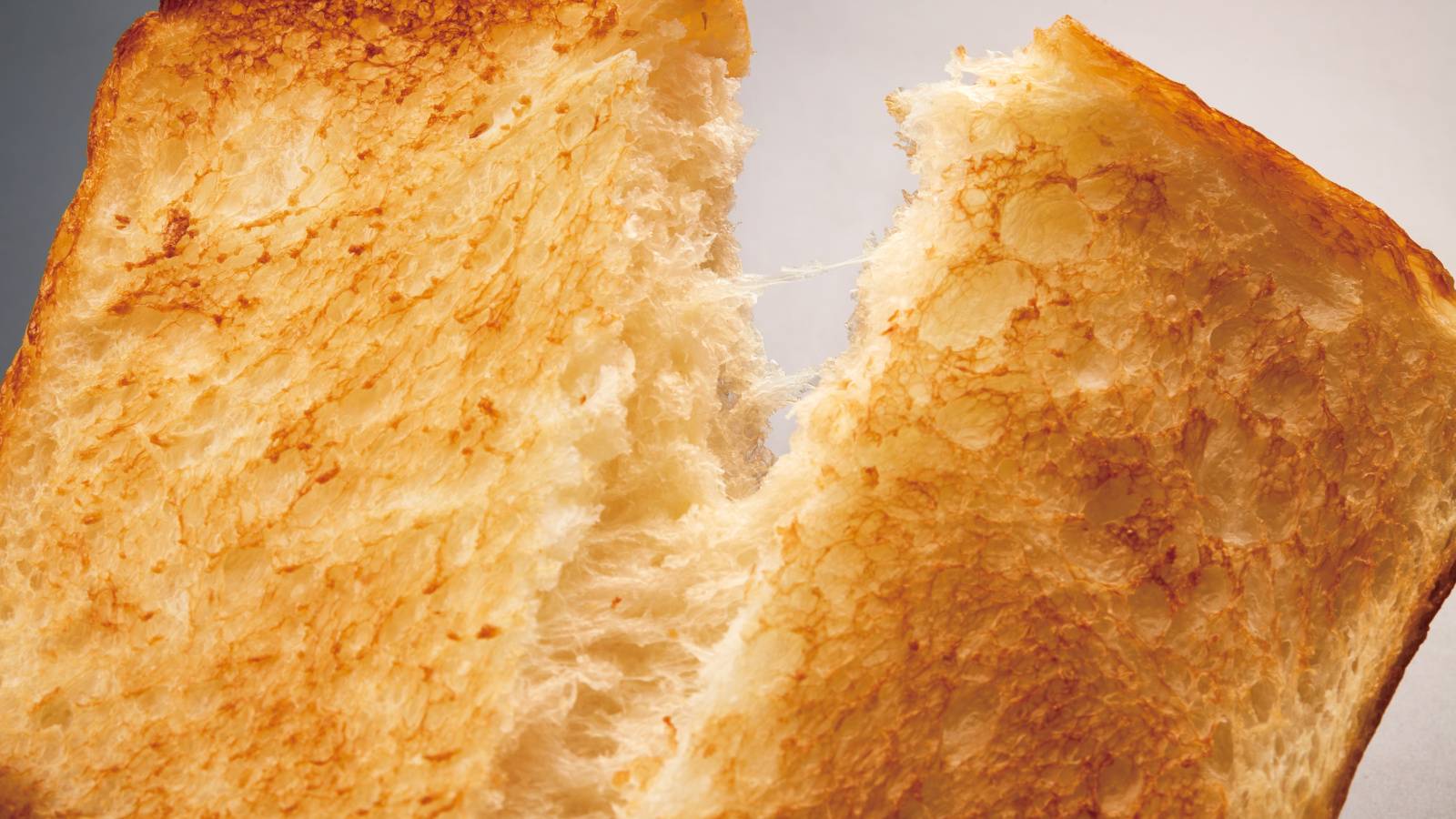 秋冬に不足しがちな「ビタミンD」を補う！朝、トーストと組み合わせると良い食材とは？管理栄養士が解説