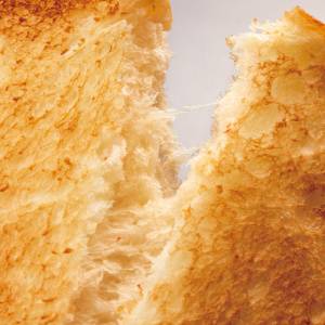 秋冬に不足しがちな「ビタミンD」を補う！朝、トーストと組み合わせると良い食材とは？管理栄養士が解説