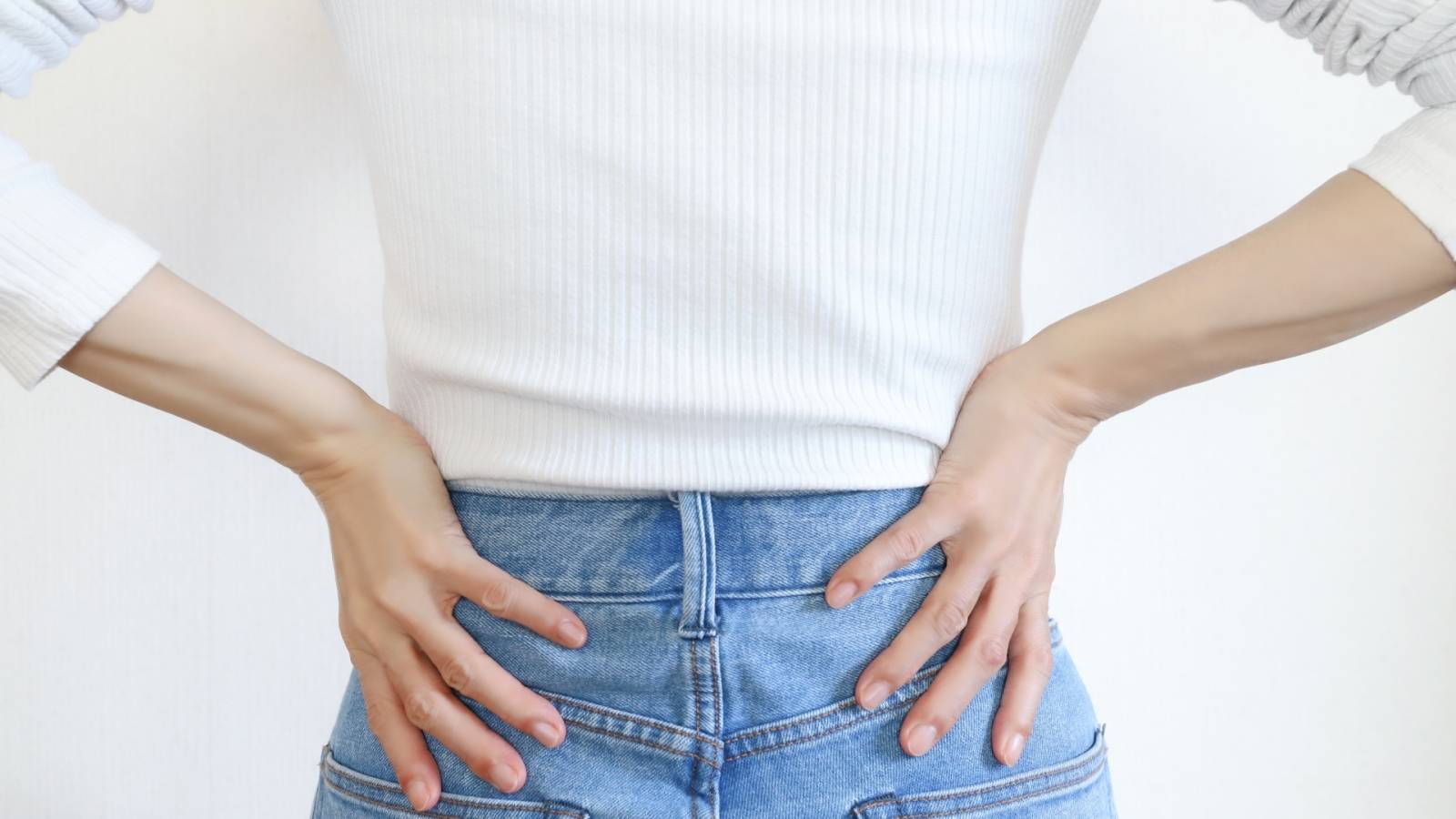 足先の冷え、むくみのある人の多くは反り腰が原因かも？末端冷え性根本改善法は「骨盤をゆらすだけ」