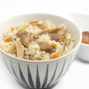 【夕食が一気にラクになる】具材と調味料を工夫するだけ!“タイパ×栄養満点”炊き込みごはんのコツ|管理栄養士が提案