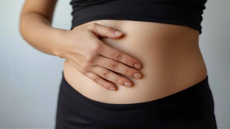 腹筋運動してもお腹が凹まない意外な原因は？つらい運動なしでお腹まわりがスッキリ整う簡単エクササイズ