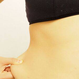 体重が落ちない40代以降の女性に共通するのは“脇のかたさ”！体型を気持ちよく整えくびれを作る「脇腹ほぐし」