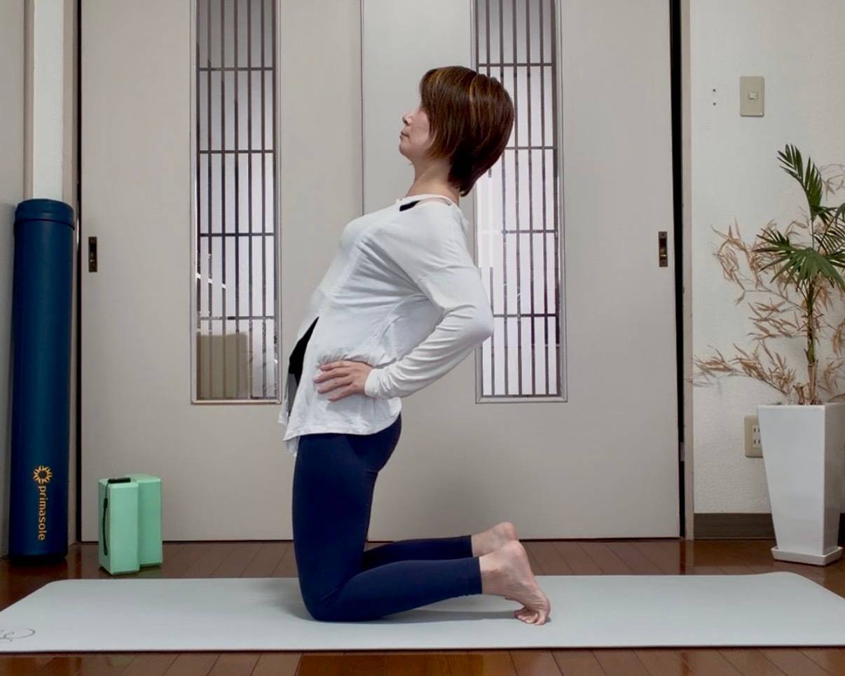 ラクダのポーズ　NG例