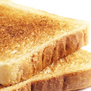 マグネシウム不足を防ぐ！朝、トーストと組み合わせると良い食材とは？管理栄養士が解説