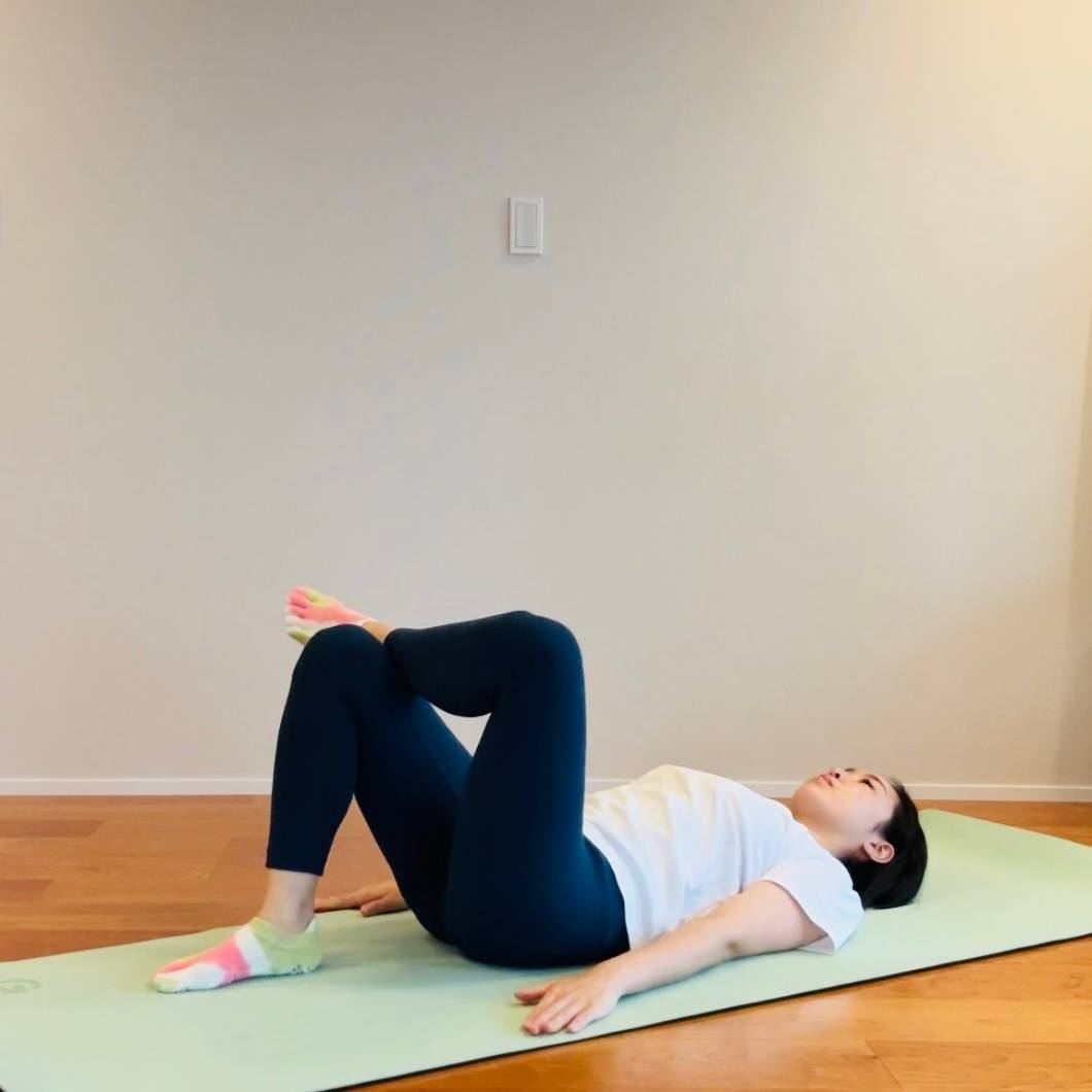 内ももストレッチ