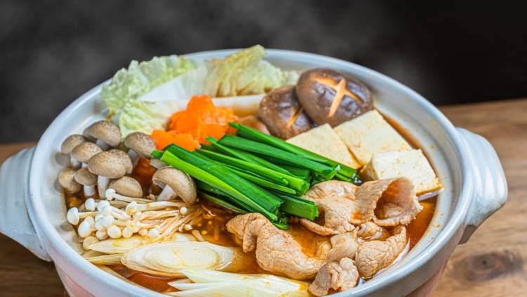 冬太りの原因は間違った鍋の具材？管理栄養士が教える「NG食材」とは