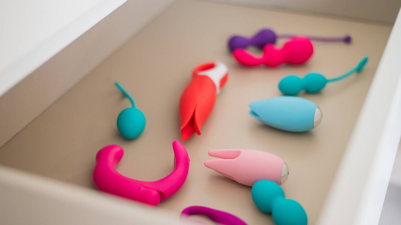 アダルトグッズではなく生活雑貨へ。セクシャルウェルネスを日常に浸透させるためのデザインとは【インタビュー】