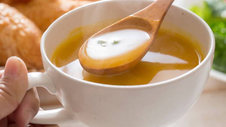 鉄不足を防ぐ!朝、スープに入れると良い食材とは?|管理栄養士が解説