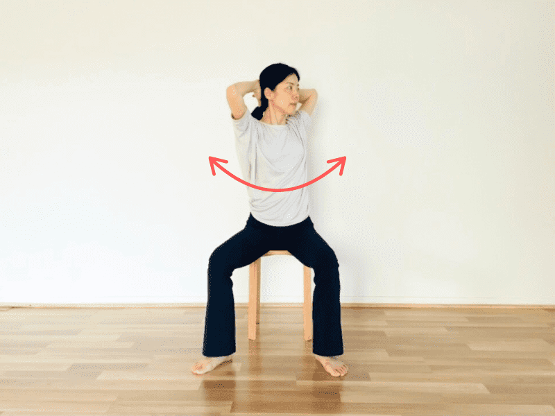 背骨ストレッチ