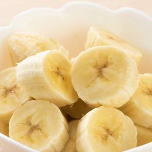 鉄分不足を防ぐ！おやつのバナナに、ちょい足しすると良い食材とは？管理栄養士が解説