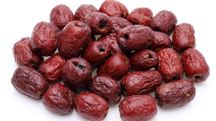 なつめの鉄分・葉酸がすごい!女性にうれしい栄養効果と食べ方の注意|管理栄養士が解説