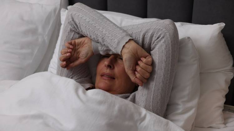 睡眠検査は正常。でも眠れない…意外な理由は？医師が教える、今日からできる不眠リセット術