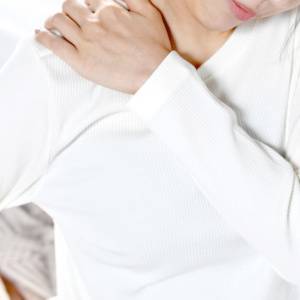 40代の首こりが改善しないのは"太もも裏が硬い"せい?首こりを根本から改善する「もも裏ストレッチ」