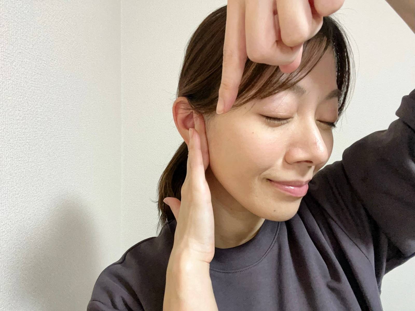 お疲れ顔対策「耳まわり」リンパマッサージ④