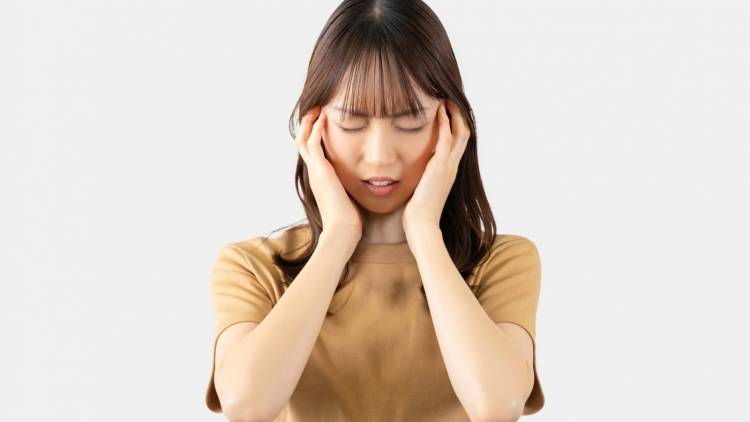 〈意外〉不眠の正体は肩甲骨下のつまりが原因？心も体も驚くほど軽くなる肩甲骨下ほぐしエクササイズ