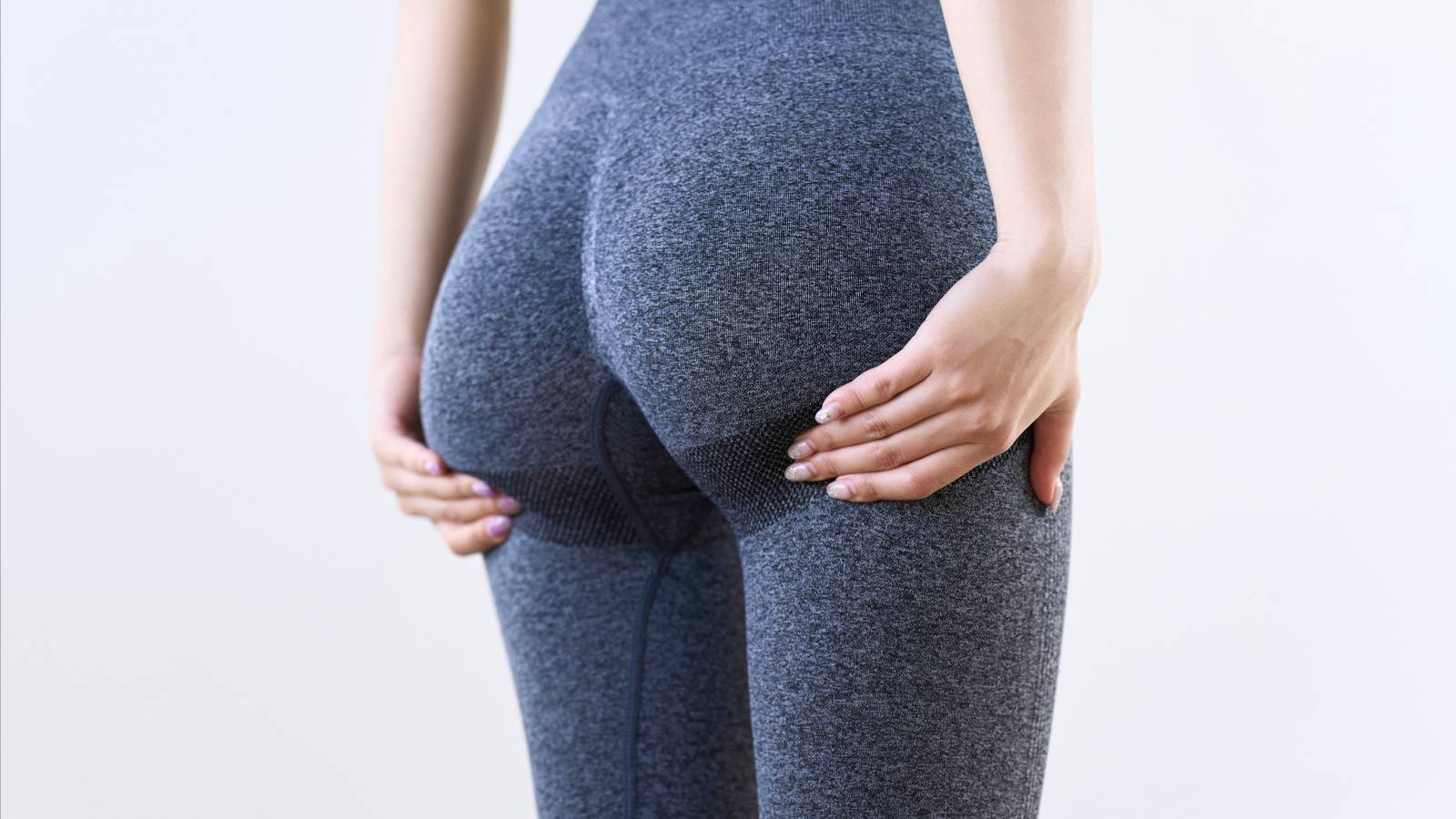 お尻の形が崩れてきた人へ。効かせる筋肉の順番でプリっと上向きに「基本のお尻トレ」