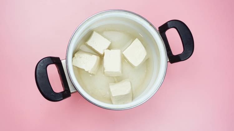 【体が温まる朝ごはん】湯豆腐にちょい足しするだけ!血流アップレシピ|管理栄養士が解説