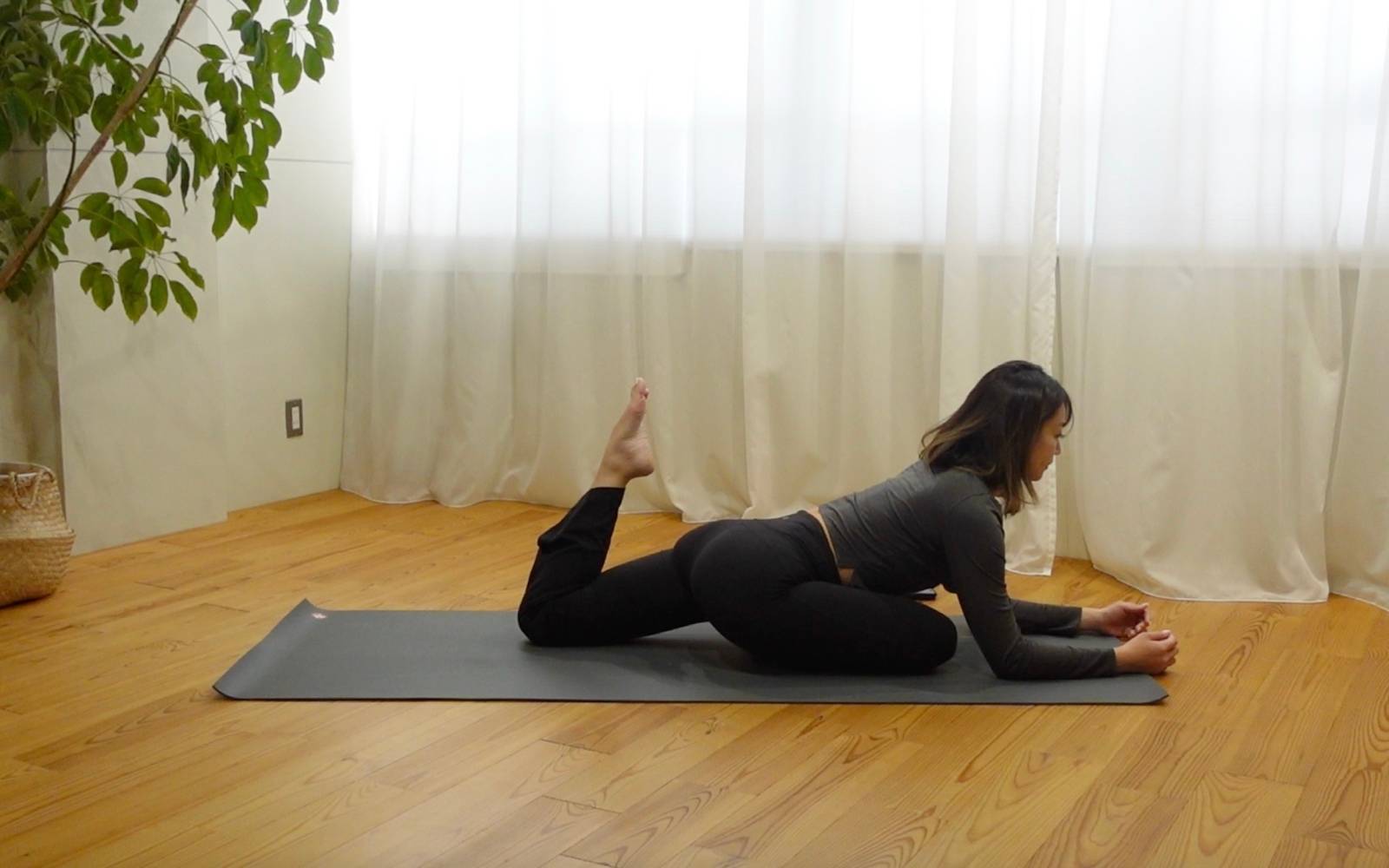 大腿四頭筋ストレッチ