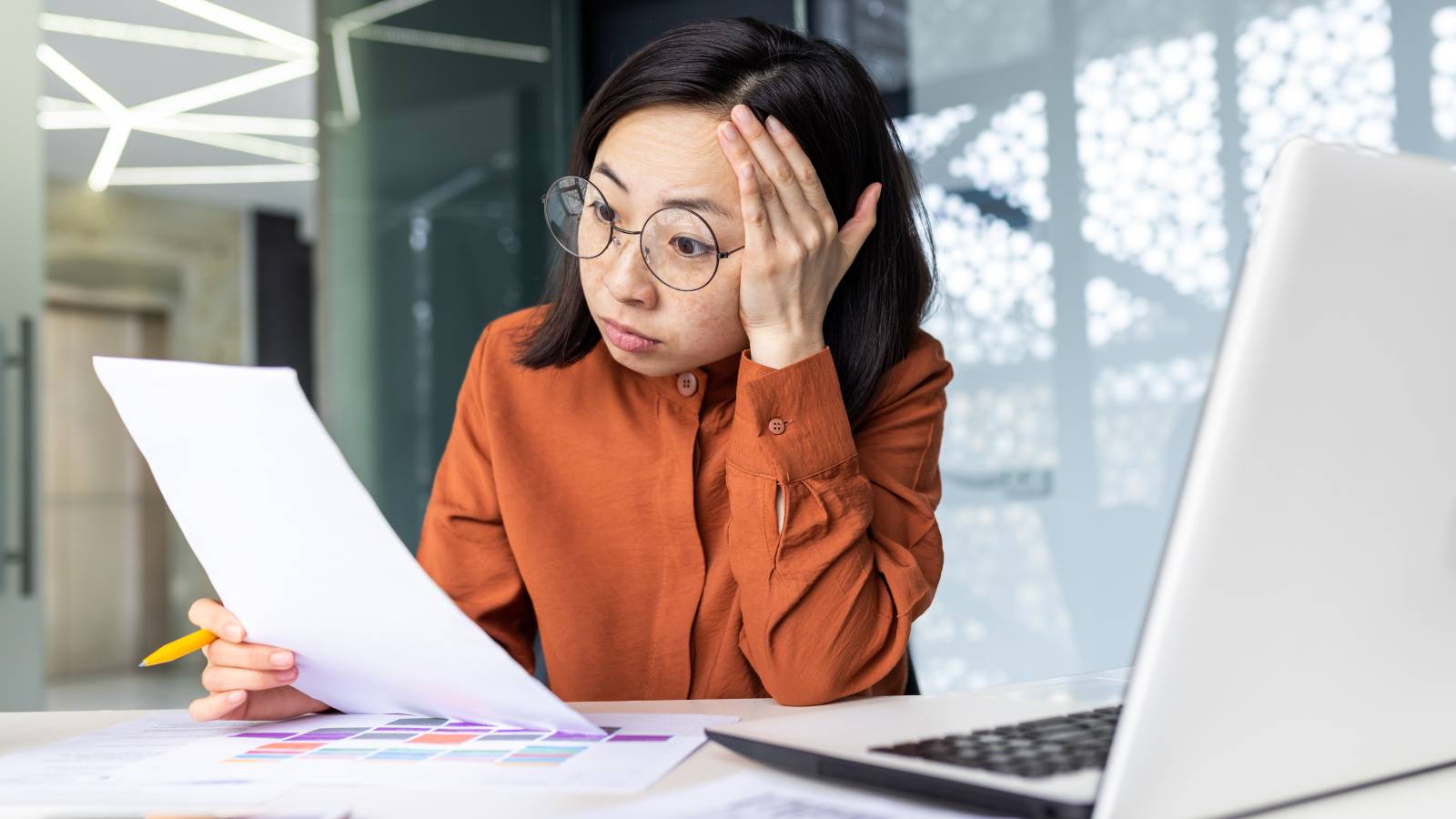  「落ち着きたいのに落ち着けない」をリセット。医師が教える、脳の興奮を整える3つの習慣 